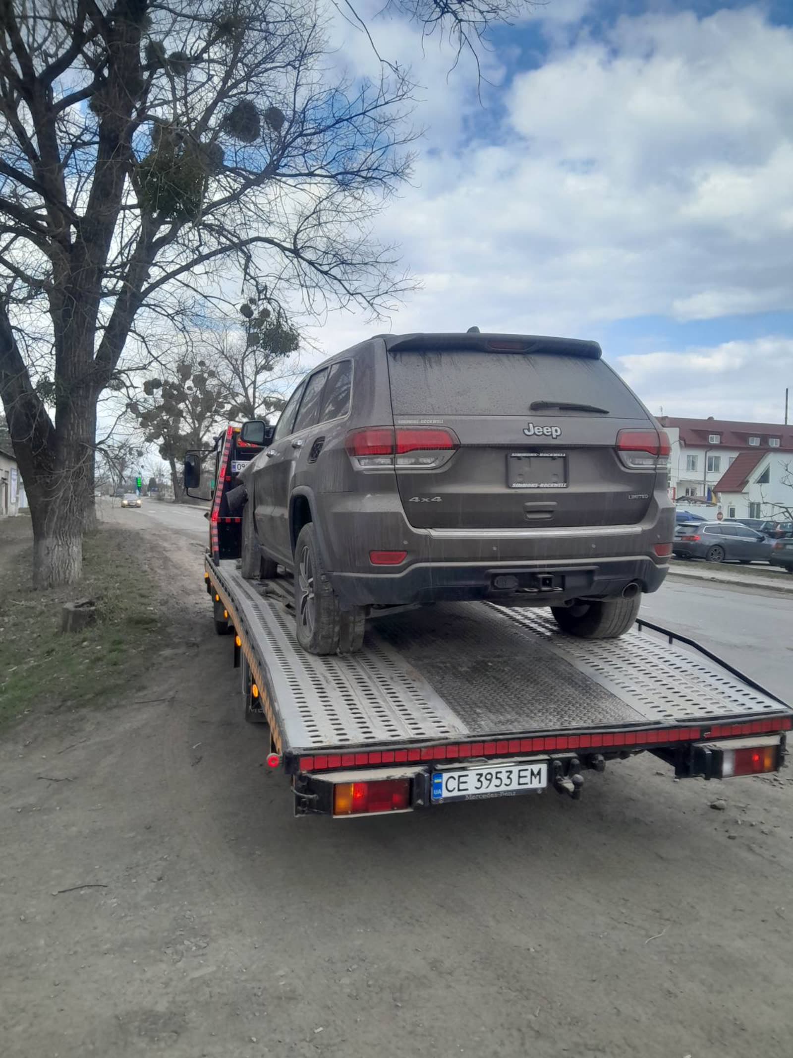 Евакуатор перевозить позашляховик Jeep